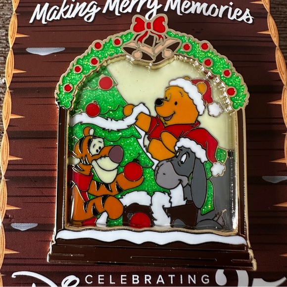 Disney Accessories - 2025 Disney Parks Making Merry Memories Pin - Winnie The Pooh
